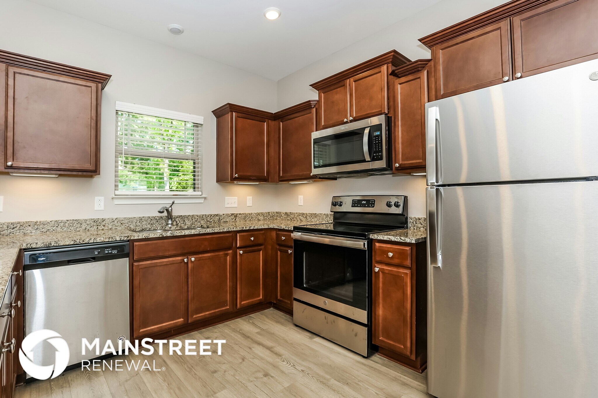 Building Photo - 2335 Shafer Dr