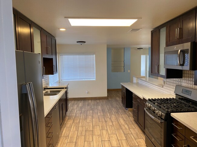 Building Photo - 419 Yarnell Dr