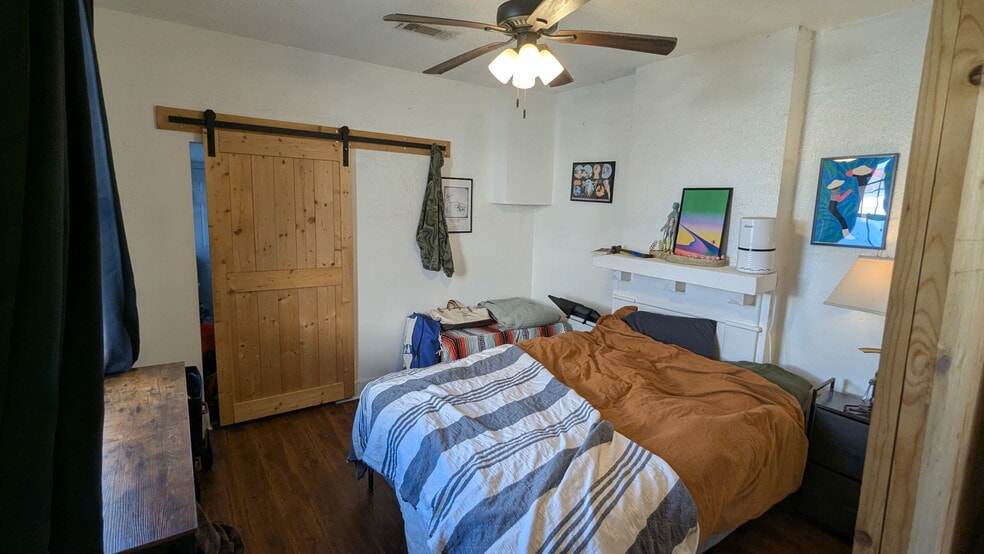 Building Photo - 1521 Pauline St