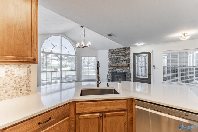 Building Photo - 171 Waters Edge Ln