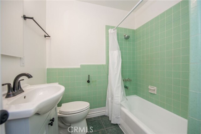 Building Photo - 2097 Orange Ave