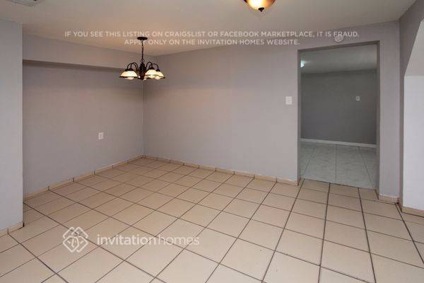Building Photo - 4525 W Paris St