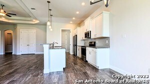 Building Photo - 6931 Comanche Cougar