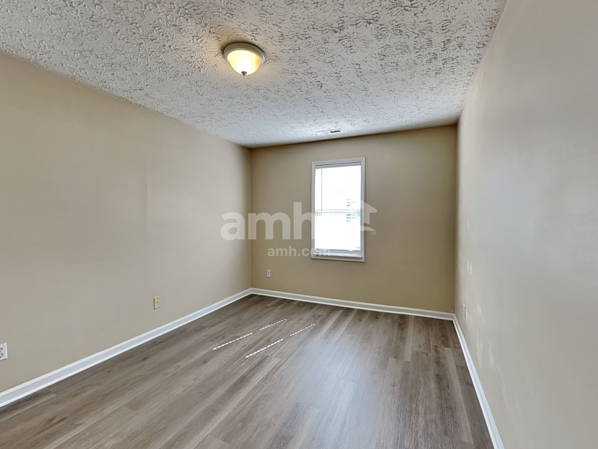 Building Photo - 7019 Beaverwood Dr