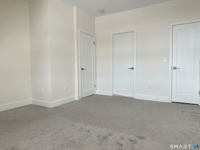 Building Photo - 40 Montoya Dr