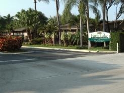 Primary Photo - Park Lake Apartments