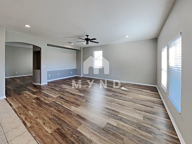 Building Photo - 10284 Newminster Loop