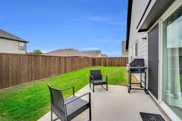Building Photo - 613 Mayfield Dr