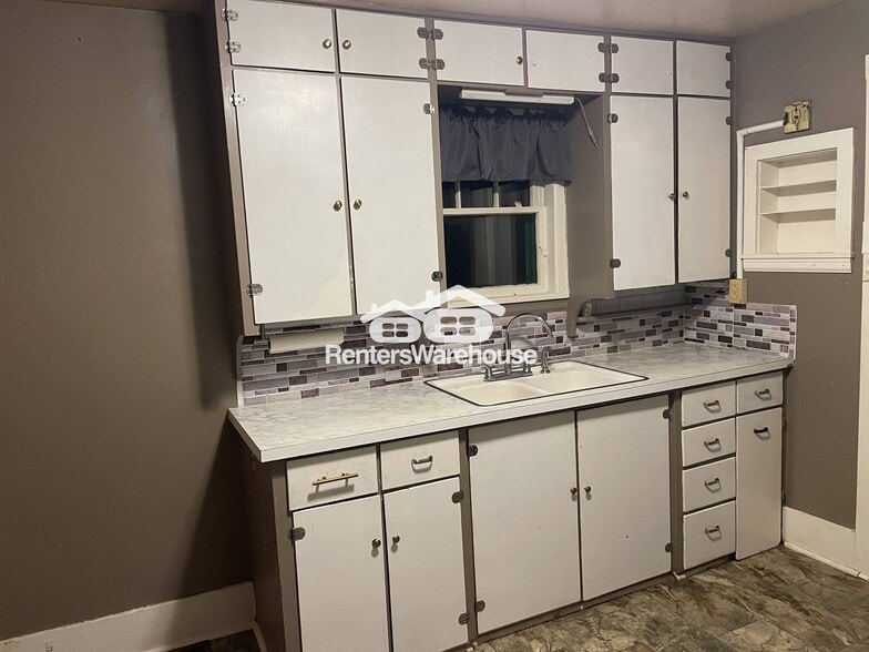 Building Photo - 1053 23rd Ave