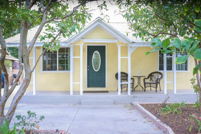 Primary Photo - 8258 Fair Ave