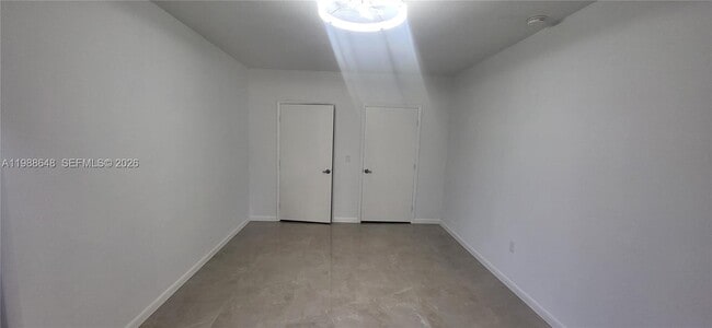 Building Photo - 1016 NE 5th St