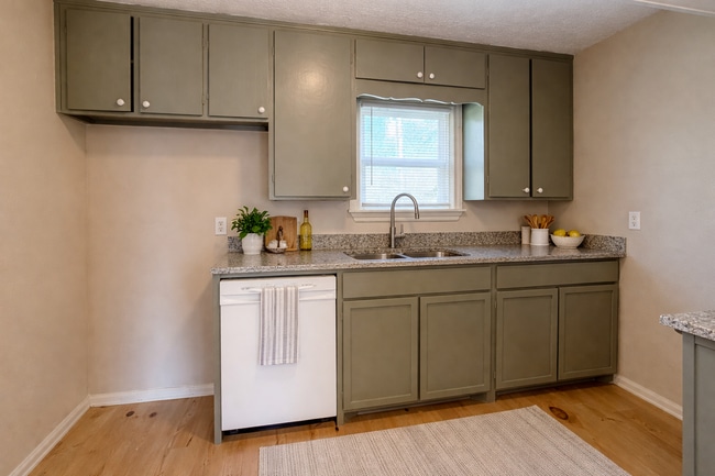 Building Photo - 3141 NW 32nd St