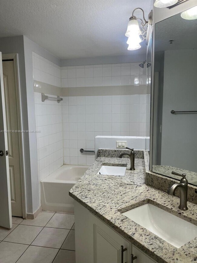 Building Photo - 11010 Legacy Dr