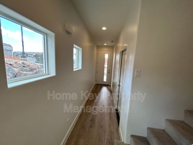 Building Photo - 1549 Mead Ln