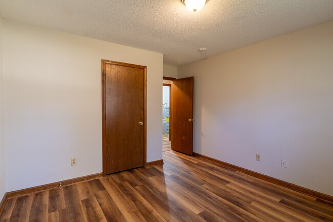 Building Photo - 123 Charlotte Ave