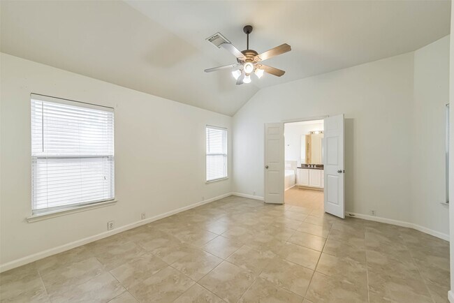 Building Photo - 2122 Louetta Spring Dr