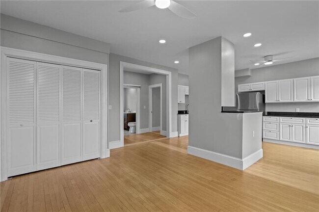 Building Photo - 17 Selkirk Rd