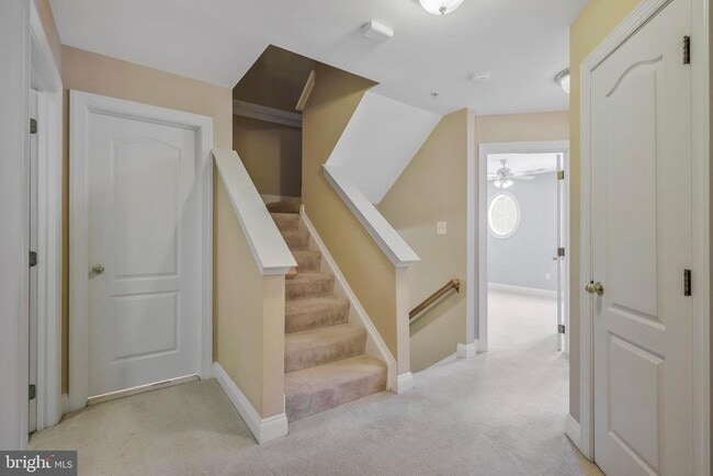 Building Photo - 5114 Vos Ln