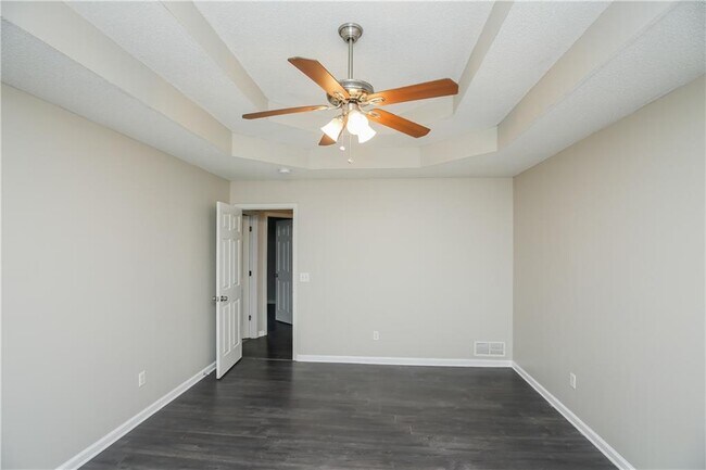 Building Photo - 320 Clear Brook Trail