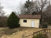 Building Photo - 210 Waynick Rd