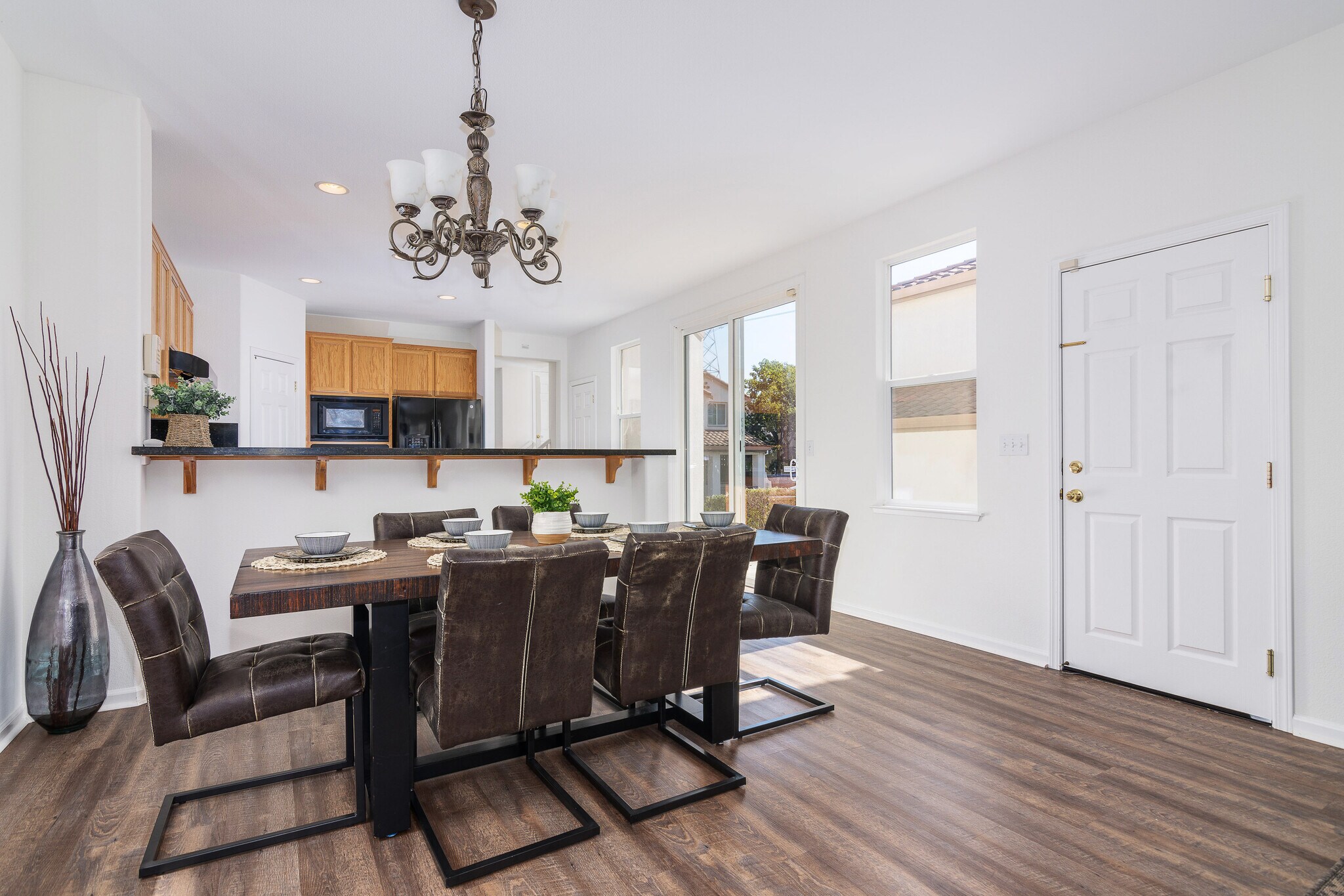 Building Photo - 411 Canyon Ct