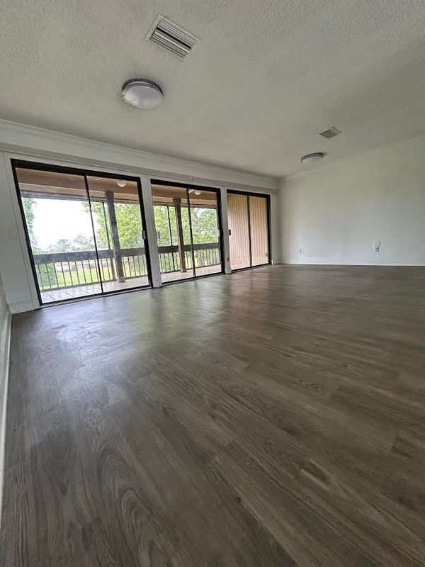 Building Photo - 7616 Las Palmas Way