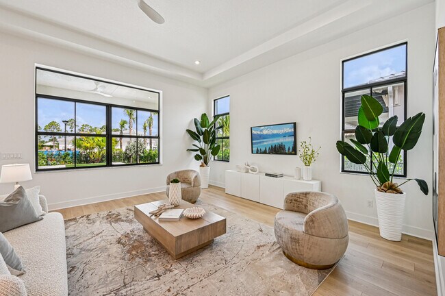 Building Photo - 13621 Le Christine Dr