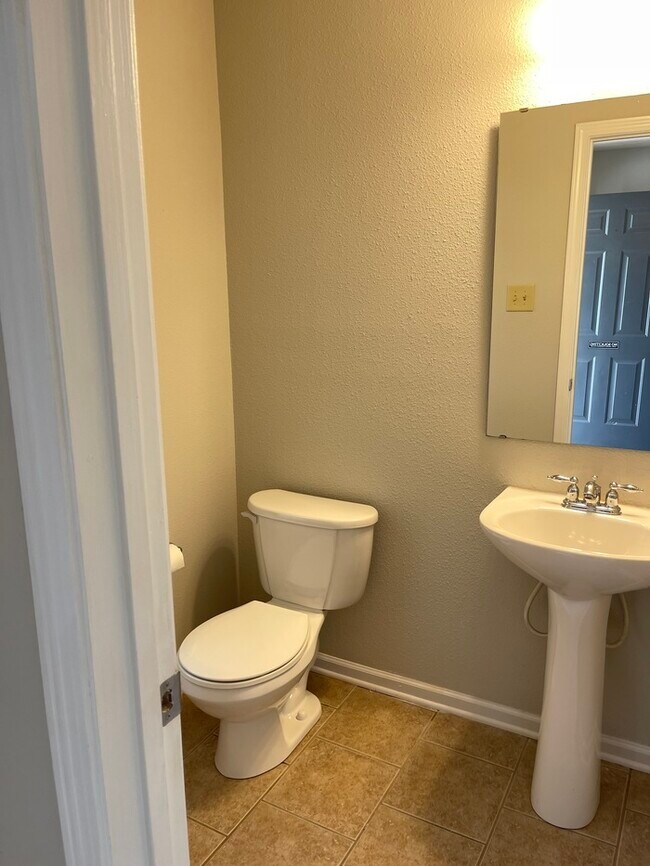 Building Photo - 1605 Matthew Allen Cir