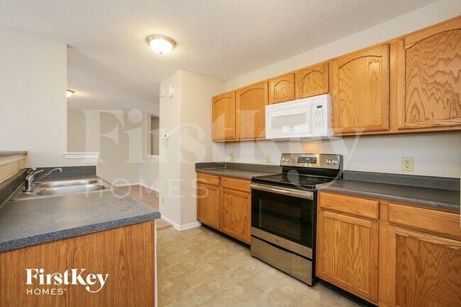 Building Photo - 9021 Southernwood Way