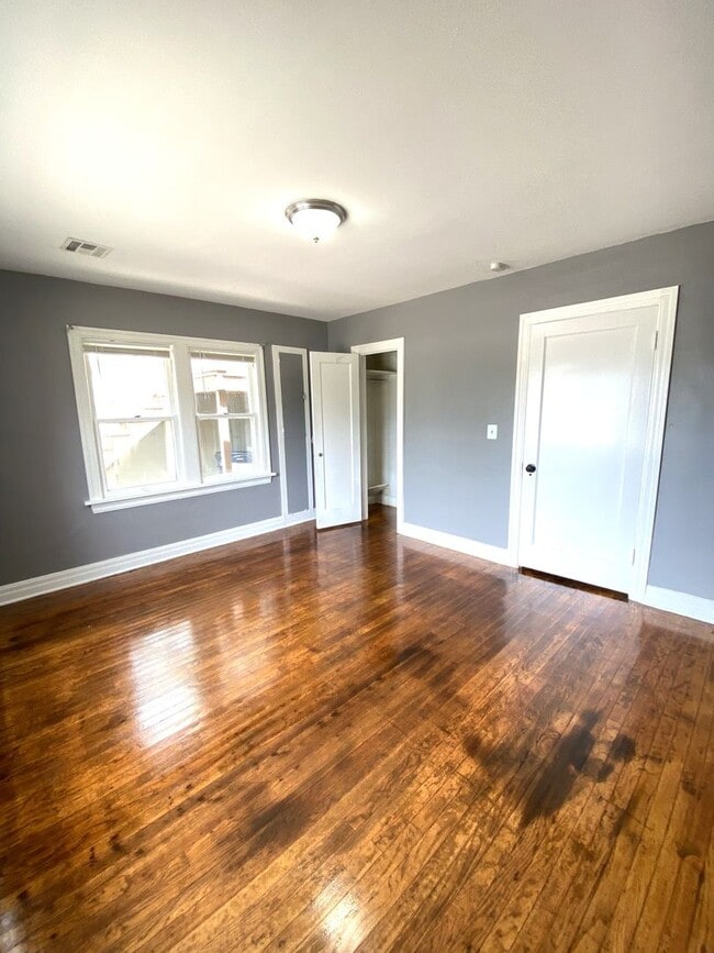 Building Photo - Spacious 2 Bed 1 Bath NW OKC