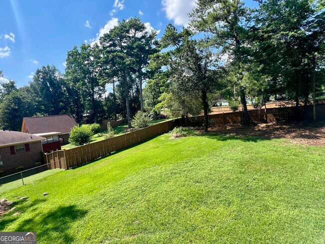 Building Photo - 6695 Courtney Dr