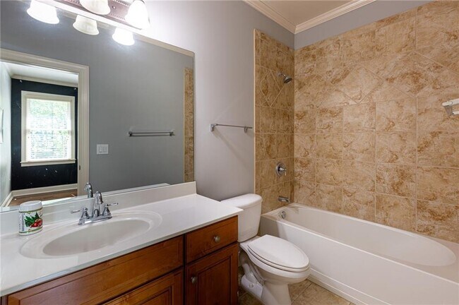 Building Photo - 2360 Manor Creek Ct