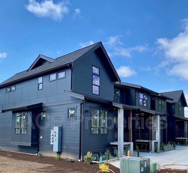 Building Photo - 1318 Bradley Ct