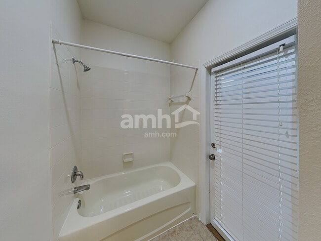 Building Photo - 1609 Delano Trent St