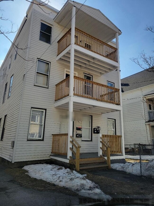 Building Photo - irion