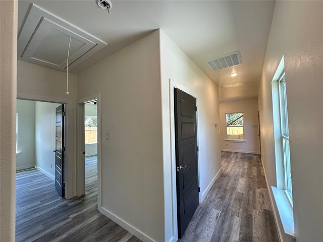 Building Photo - 4934 Echo Ave