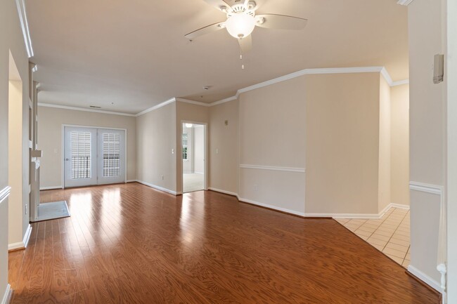 Building Photo - 3 bedroom CONDO in Annapolis.
