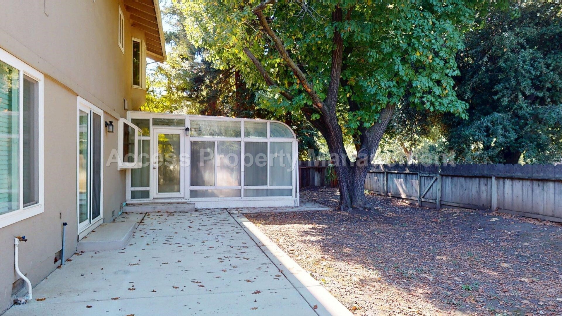 Building Photo - 3355 San Fernando Ct