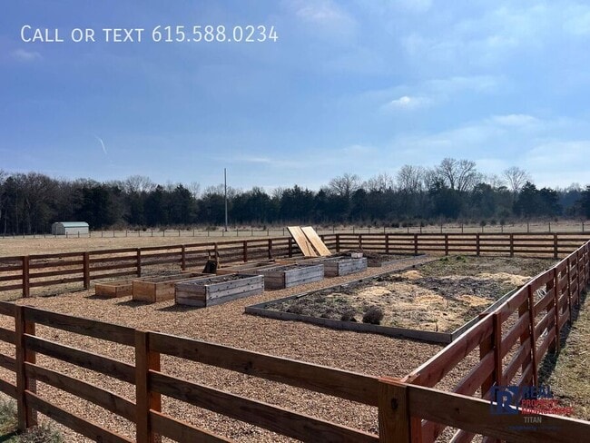 Building Photo - 2705 Warner Rd