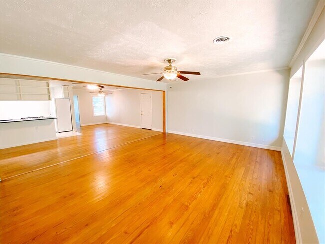 Building Photo - 1808 Princeton Ave