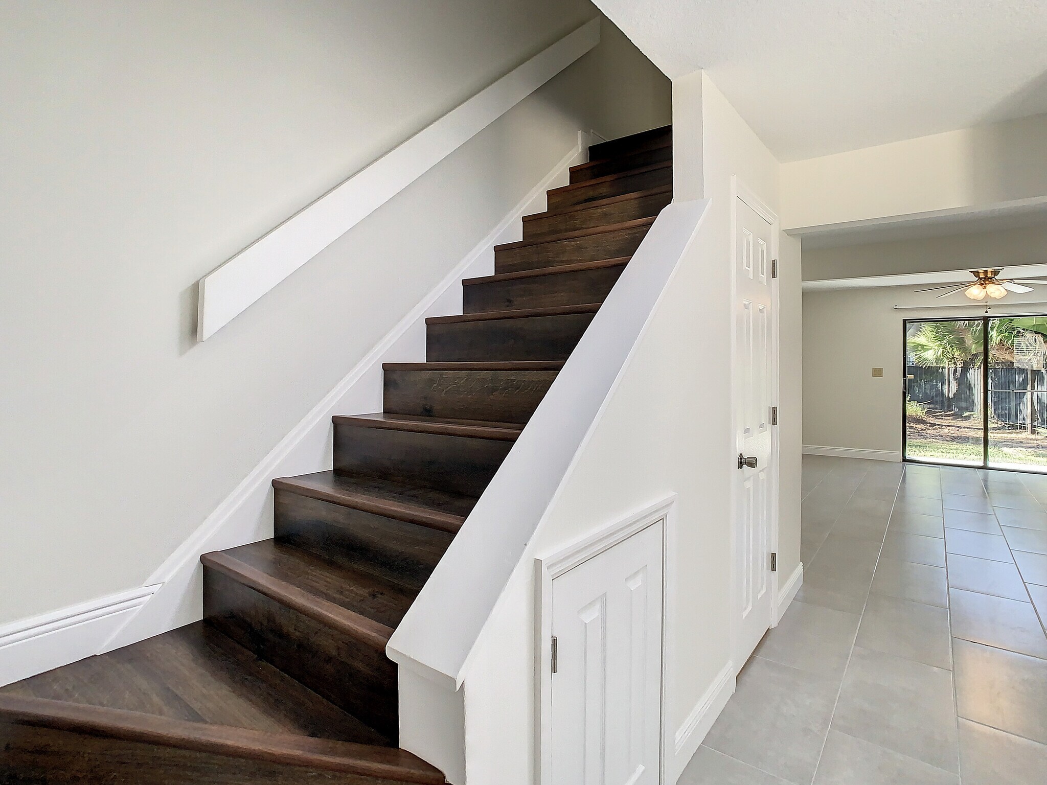 Building Photo - 9027 Pebble Creek Dr