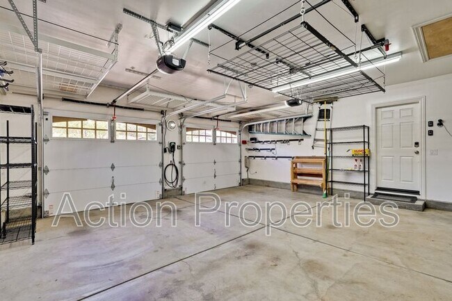 Building Photo - 1754 Granger Ave