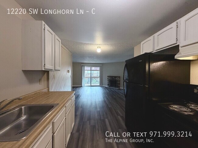 Building Photo - 12220 SW Longhorn Ln