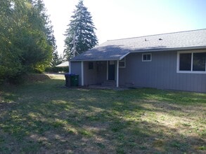 Building Photo - Charming 3 bedroom 1 bath Sheridan Park/Ma...