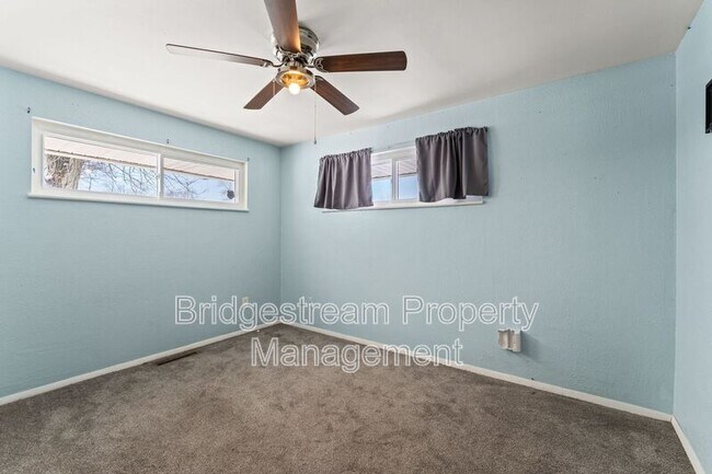 Building Photo - 5912 Bavaria Pl