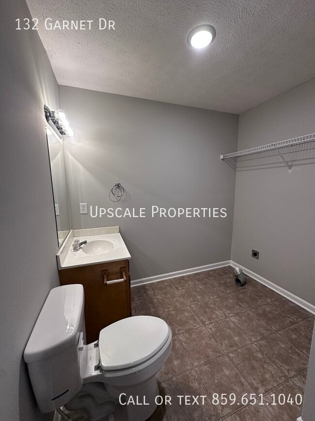 Building Photo - 132 Garnet Dr