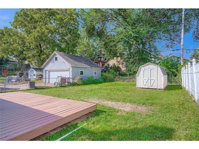 Building Photo - 837 Bidwell St