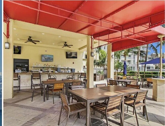 Building Photo - 3800 N Ocean Dr