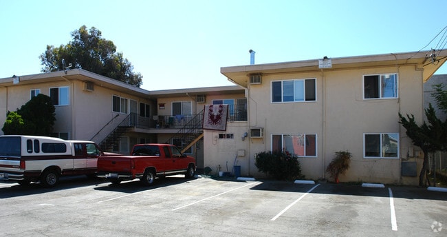 Building Photo - 1750 Diane Ct