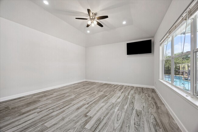 Building Photo - 3214 Trotwood Ln